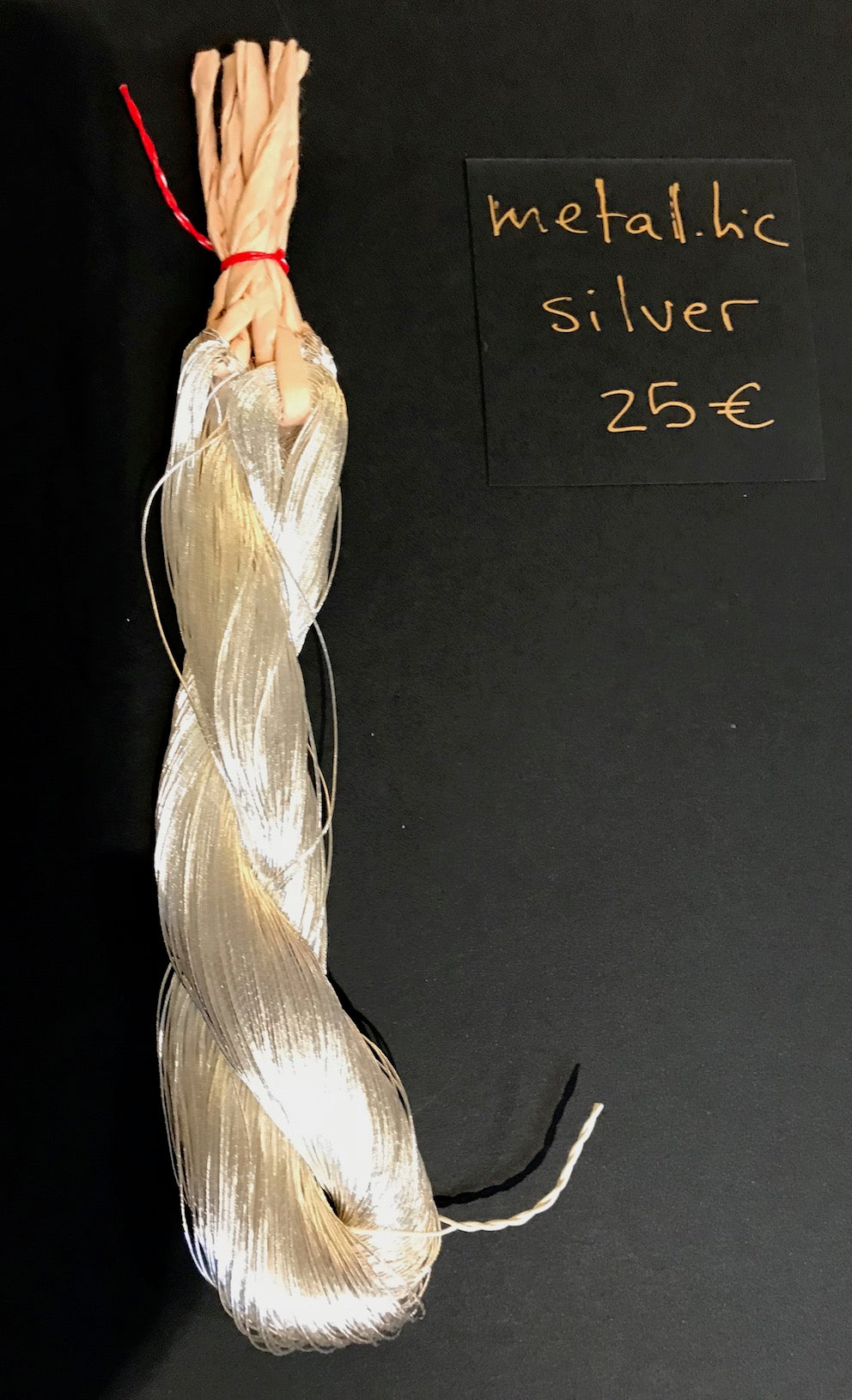 Metallic silver thread, no. 3