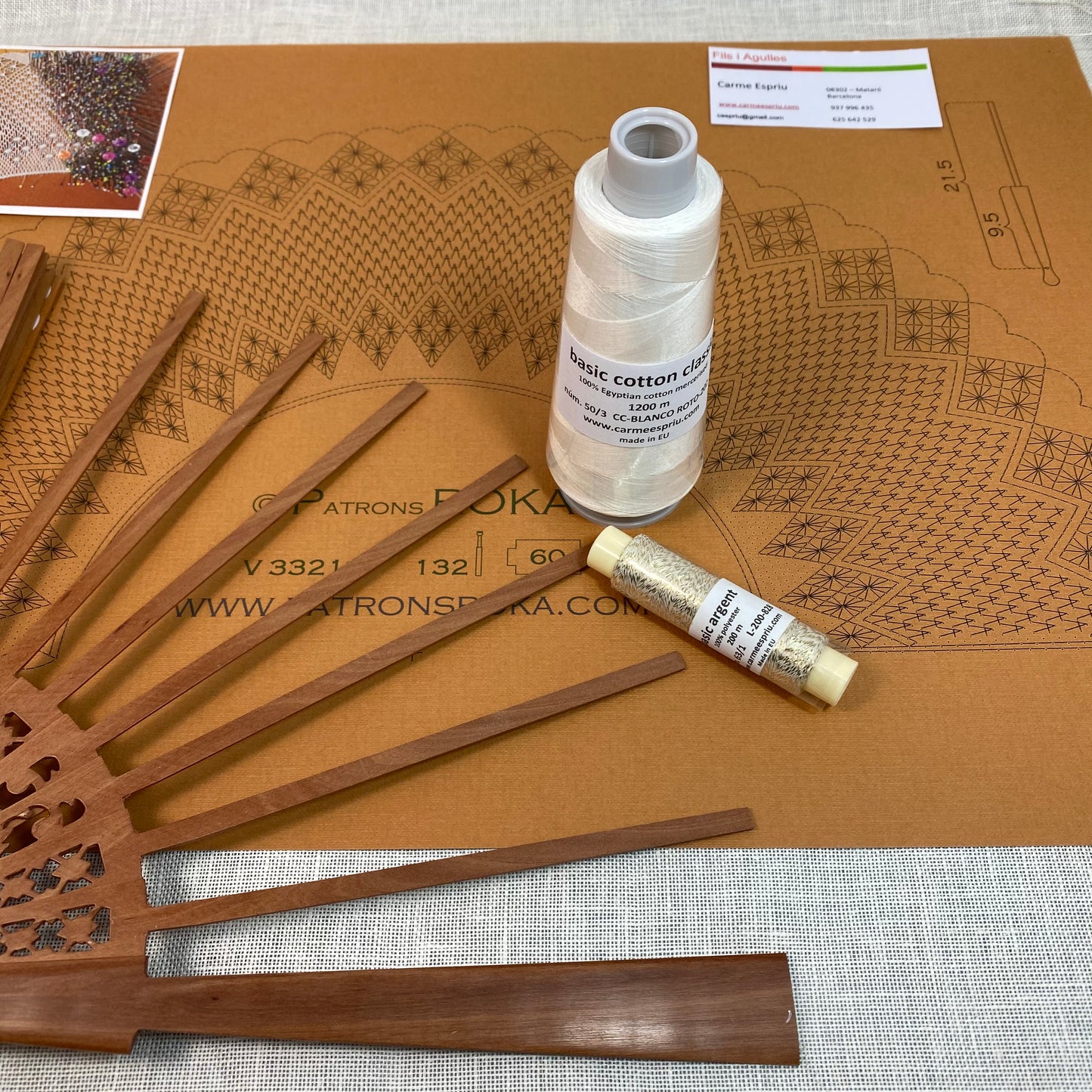 Bobbin lace kit Fan model no. 2
