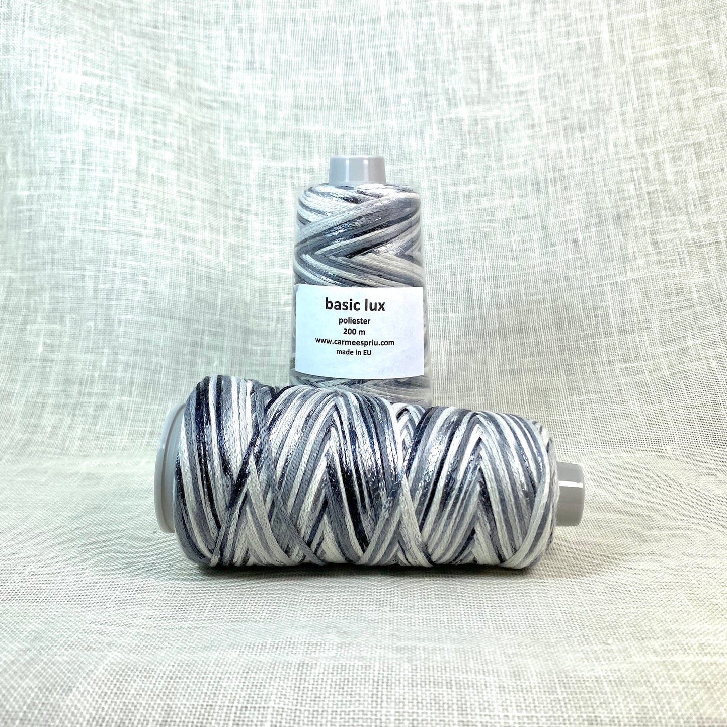 Basic Luxury polyester