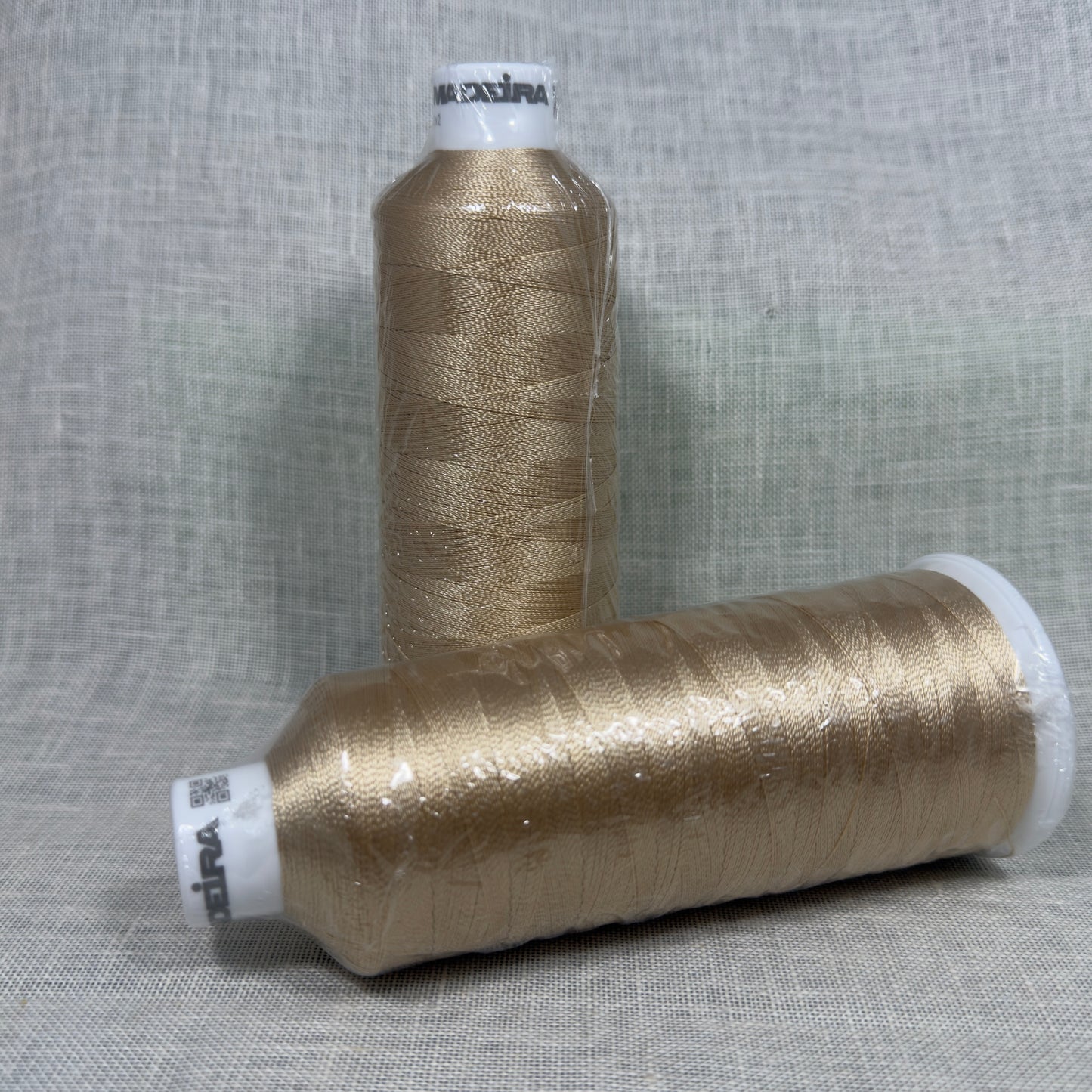 Madeira Rayon Classic num. 12 - beige 1055